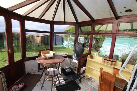 6 Fir Park, Usselby, Market Rasen, LN8 3YL