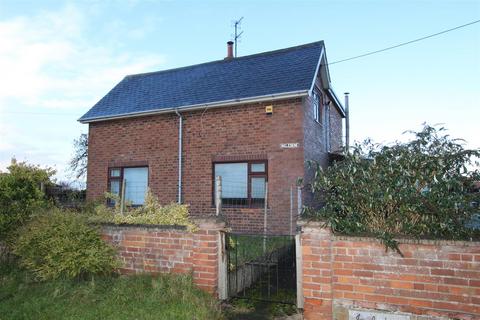 3 bedroom detached house for sale, Gallamore Lane, Middle Rasen LN8