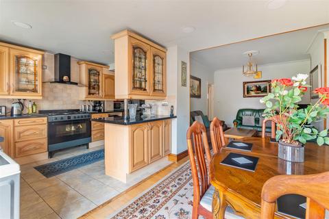 4 bedroom house for sale, Kenley Road, London SW19