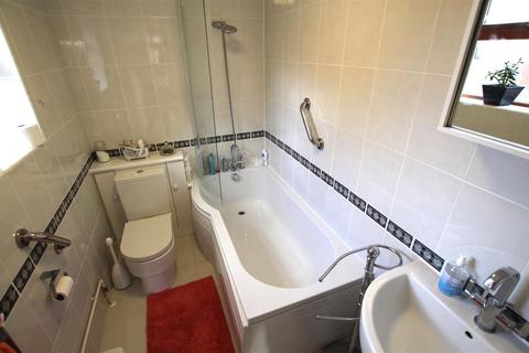 14 Meadowfield, Middle Rasen, Market Rasen, LN8 3TP
