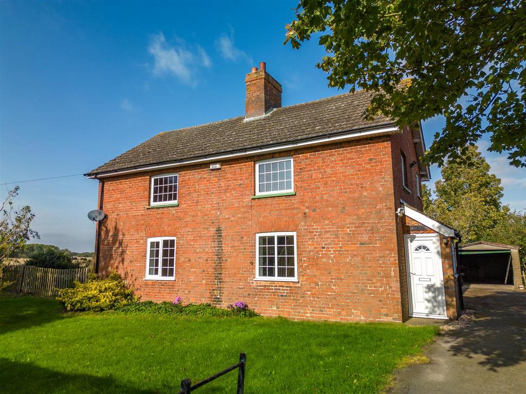 Main Road, Market Rasen LN8 3 bed cottage for sale £285,000