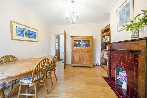 10 Denzil Road, Guildford, GU2 7NQ