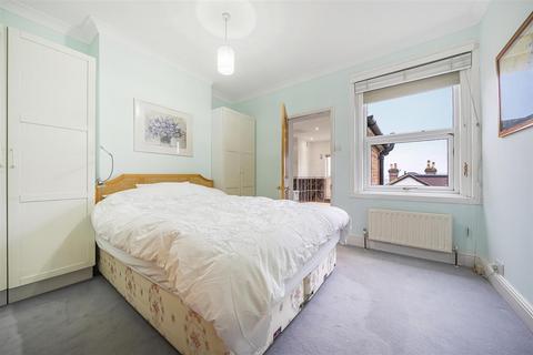 10 Denzil Road, Guildford, GU2 7NQ