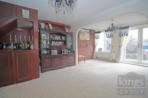40 Cowles, Cheshunt, Waltham Cross, EN7 6HA