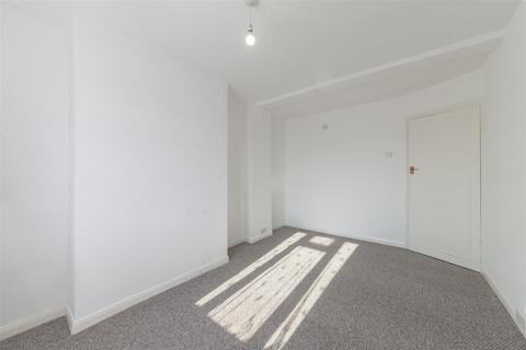 2 bedroom flat to rent - Oxlow Lane, Dagenham