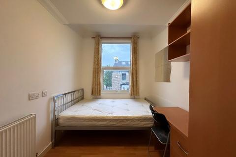 1 bedroom in a flat share to rent, Torrens Road, London E15