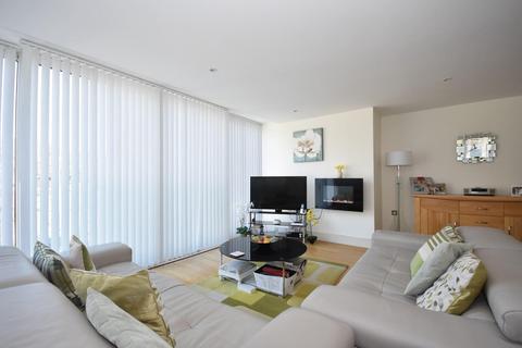 2 bedroom apartment for sale - 126 Woodlands, Hayes Point, Sully, CF64 5QE