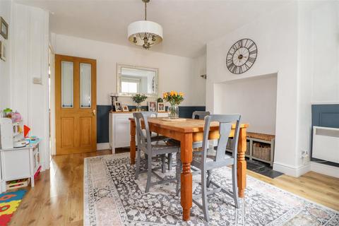 3 bedroom end of terrace house for sale, Station Road, Warnham, Horsham