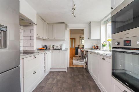 3 bedroom end of terrace house for sale, Station Road, Warnham, Horsham