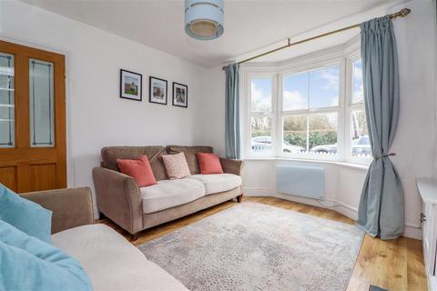 3 bedroom end of terrace house for sale, Station Road, Warnham, Horsham