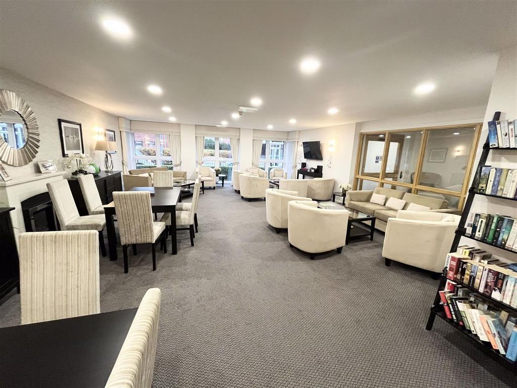 Middlewich Road, Sandbach CW11 1 bed apartment for sale £164,000