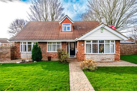 3 bedroom bungalow for sale, Tetney Lane, Holton le Clay, Grimsby, DN36