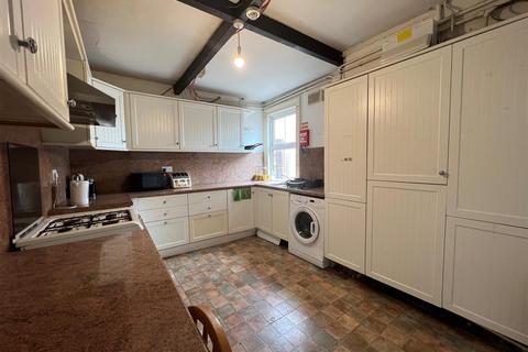1 bedroom house to rent, Church Green Road, Bletchley, Milton Keynes