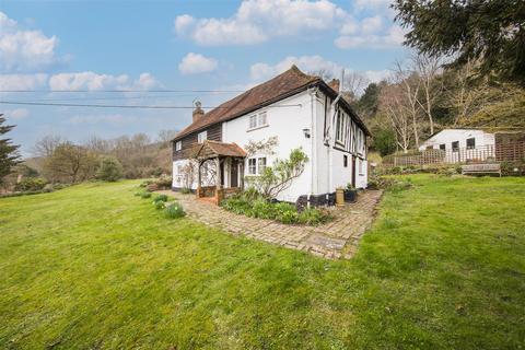 4 bedroom house for sale, Pilgrims Way, West Malling ME19