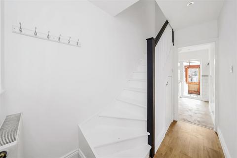 2 bedroom terraced house for sale - Hawkdene, London E4