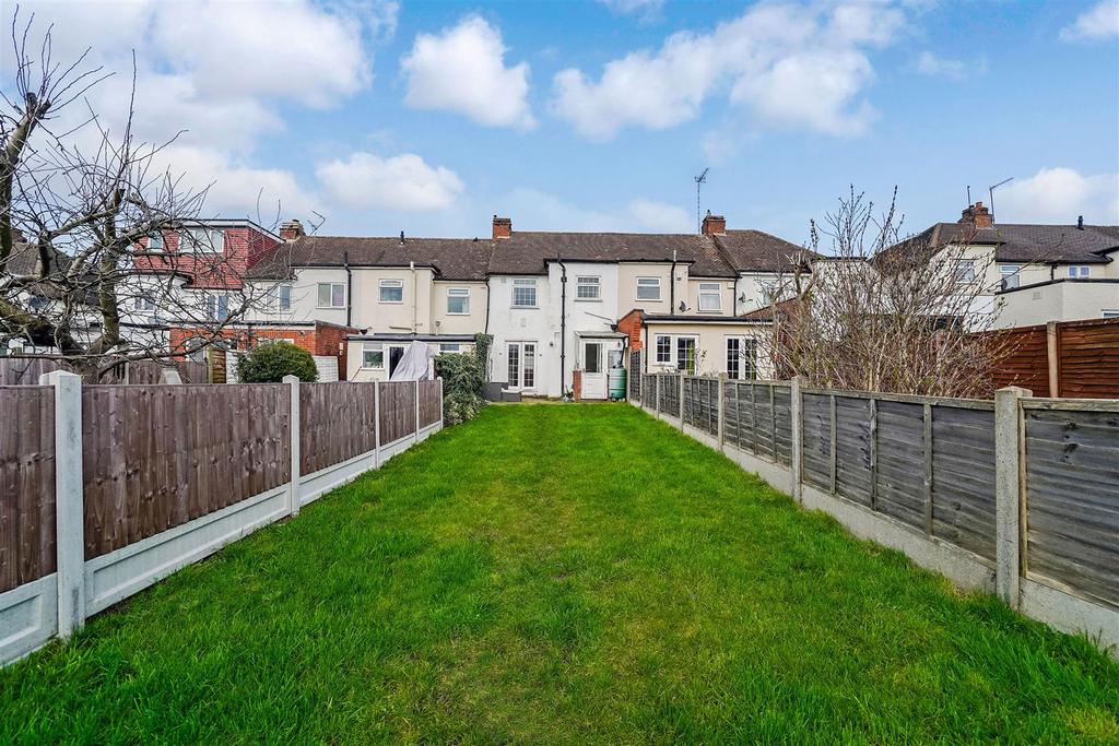 Hawkdene, London E4 2 bed terraced house £450,000