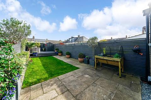 6 Pentney Road, London, E4 7HB