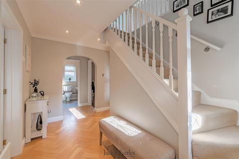 4 bedroom detached house for sale, Higham Gardens, Tonbridge