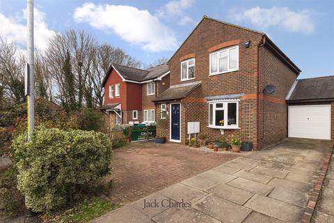 3 bedroom link detached house for sale, Amberley Close, Tonbridge