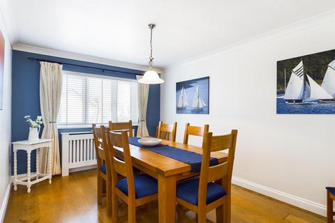 1 Beach Walk, Newquay, TR7 3NP