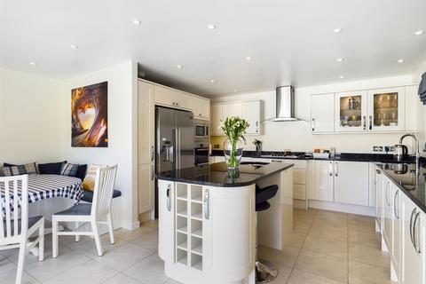 1 Beach Walk, Newquay, TR7 3NP