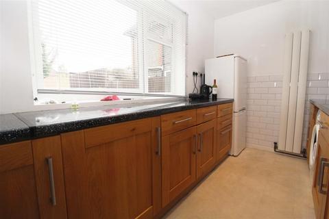 Flat 2, 17 York Road, Sutton, SM2 6EZ