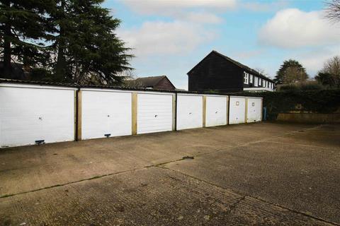 Flat 2, 17 York Road, Sutton, SM2 6EZ
