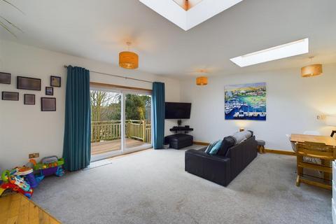 3 bedroom end of terrace house for sale, Tredour Road, Newquay TR7