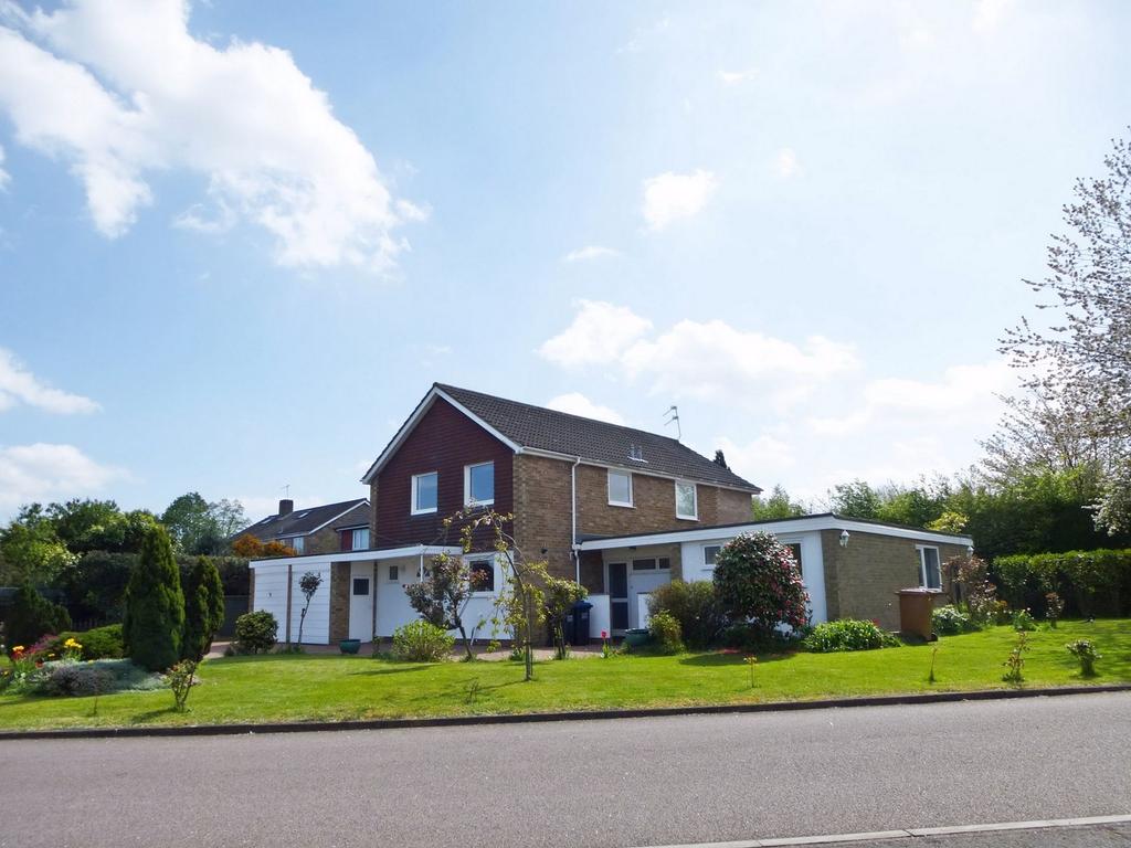 Fawn Court, The Ryde, Hatfield, Hertfordshire 4 bed detached house