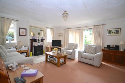 3 bedroom detached bungalow for sale, Noon Gardens, Verwood