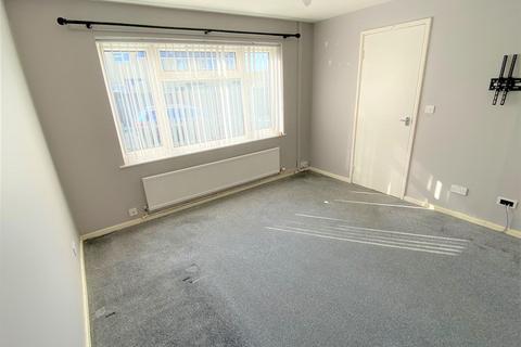 84 Calshot Close, Newquay, TR7 3HL
