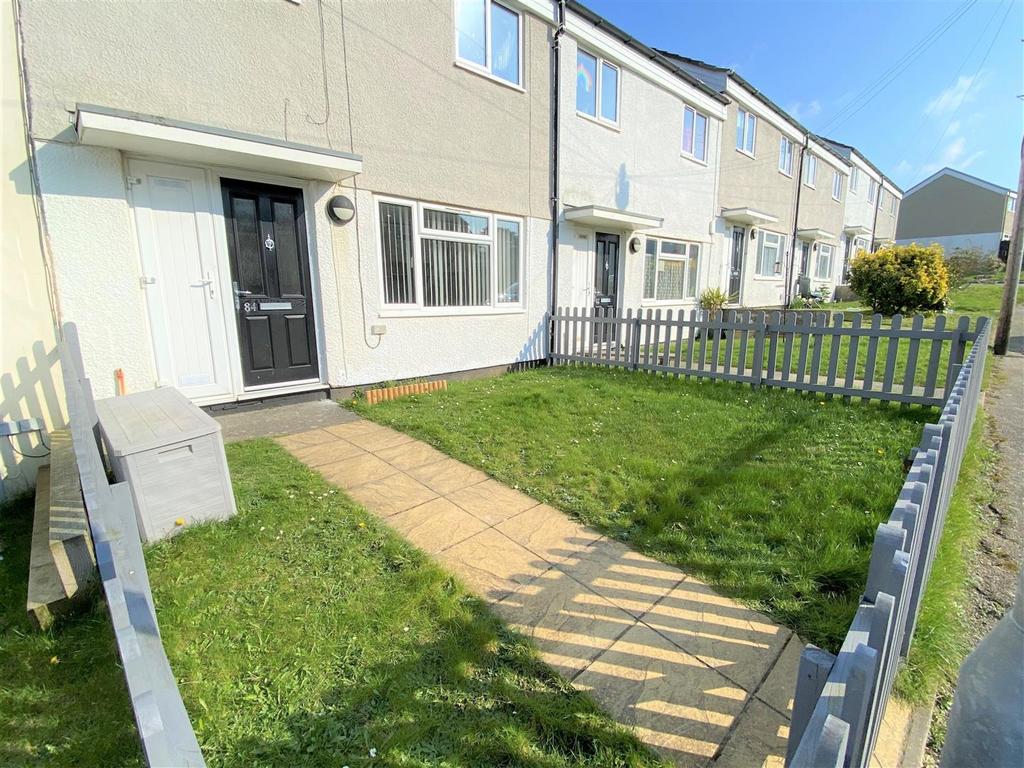84 Calshot Close Front Garden