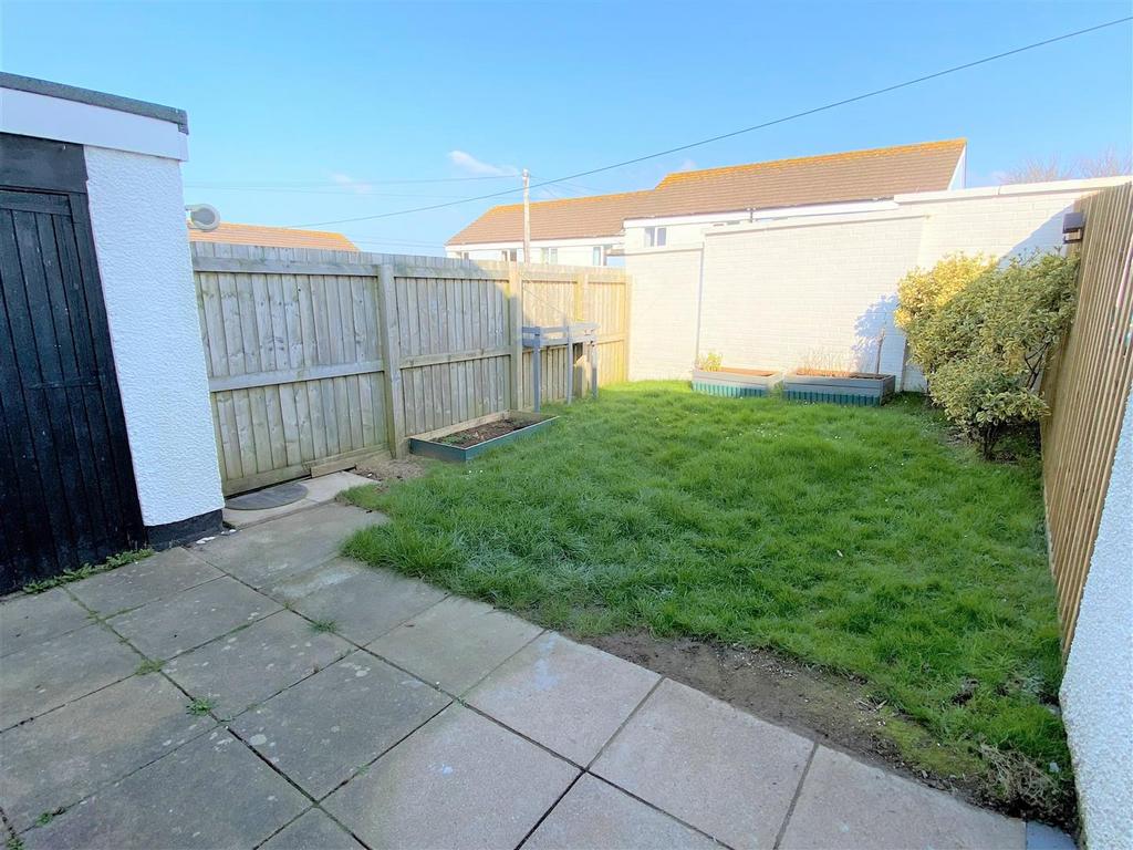 84 Calshot Close Rear Garden