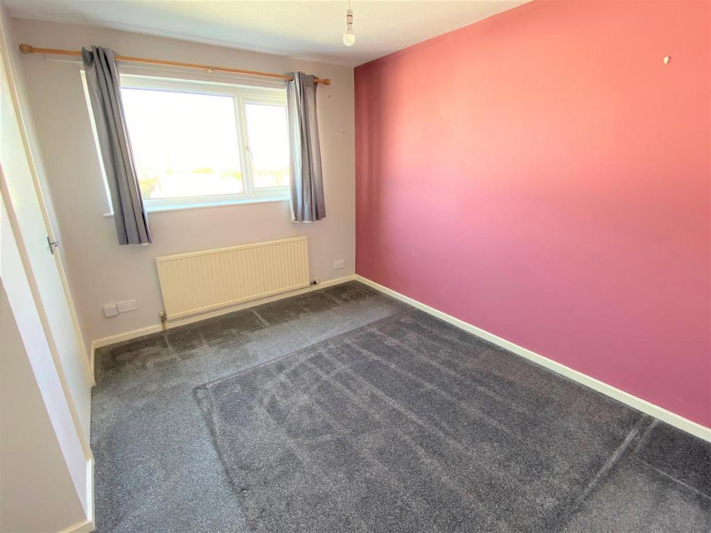 84 Calshot Close Bedroom 1