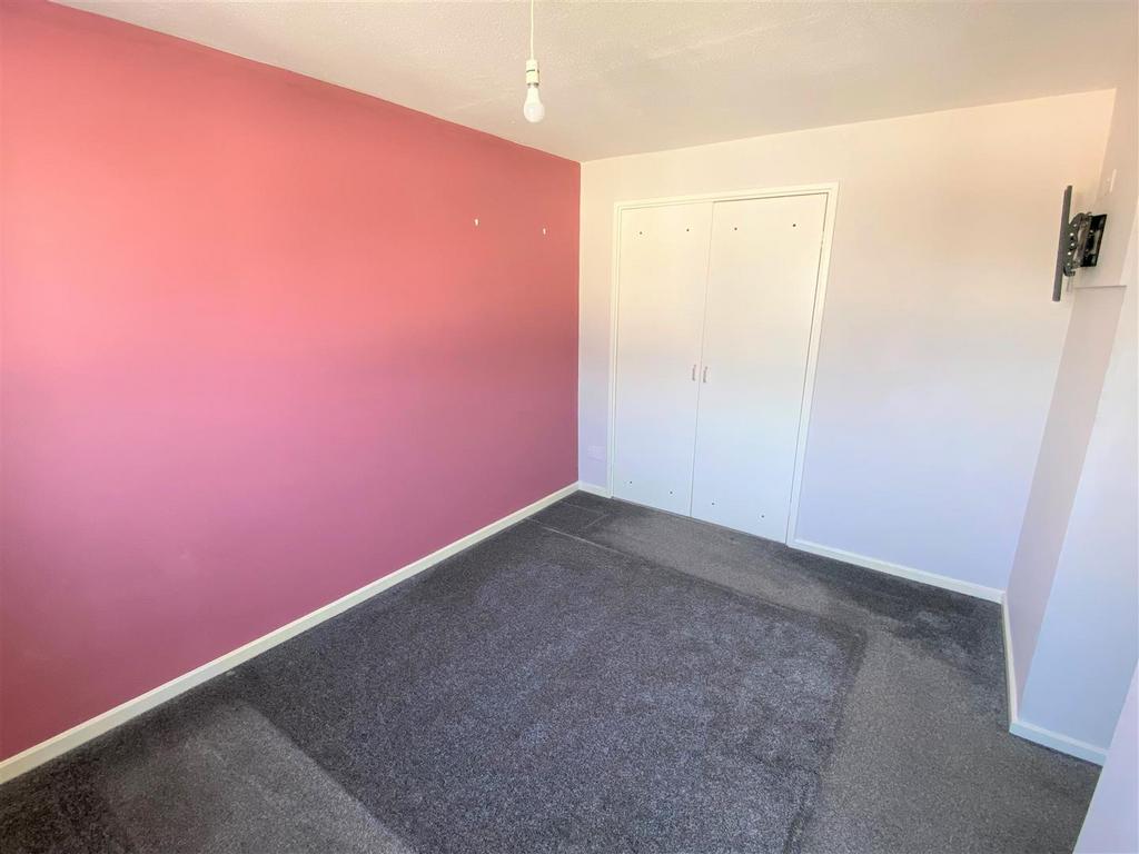 84 Calshot Close Bedroom 1