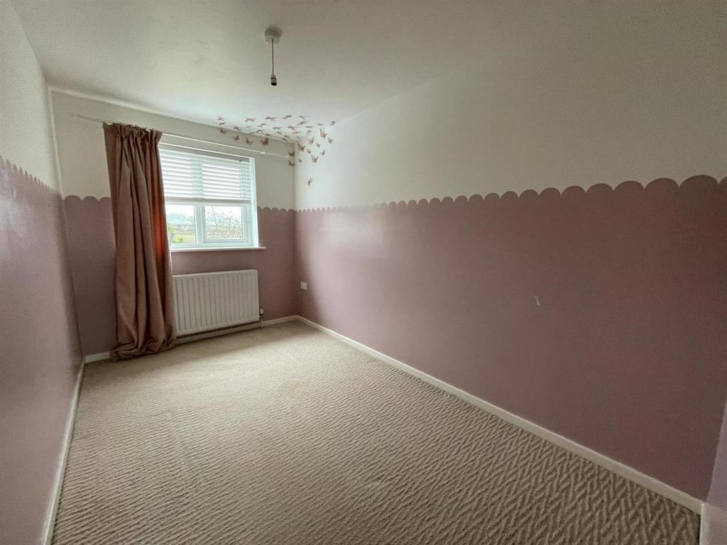 75 hailstone bedroom 3.jpg