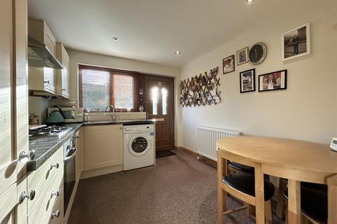 2 bedroom semi-detached house for sale, Wakefield Road, Scissett, Huddersfield, HD8 9HU