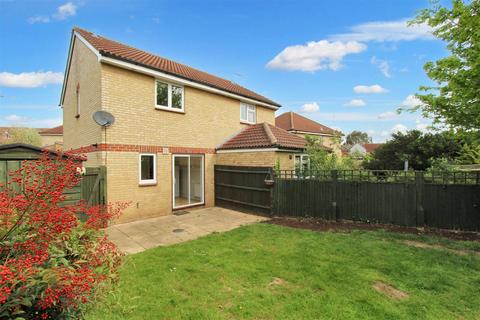 2 bedroom semi-detached house to rent, Ramshaw Drive, Chelmsford