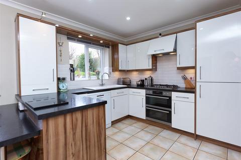 54 Hillcrest, Ellesmere, SY12 0LJ