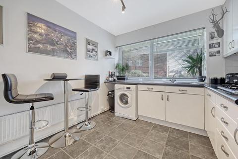 2 bedroom property for sale - 63 High Road, Loughton