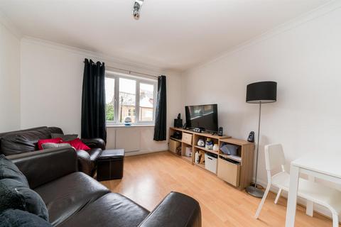 1 bedroom flat to rent, Alexandra Road, Hemel Hempstead