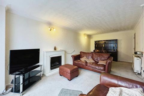 2 bedroom apartment for sale, Nicholas Road, Blundellsands, Crosby