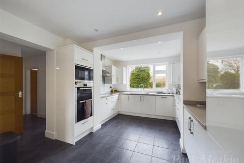 11 Trinity Close, South Croydon, CR2 0EP