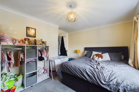 2 bedroom flat for sale - Whittington Road, Tilgate, Crawley, West Sussex. RH10 5AF