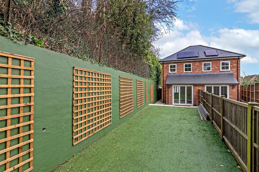 18 Abbott John Garden-4.jpg