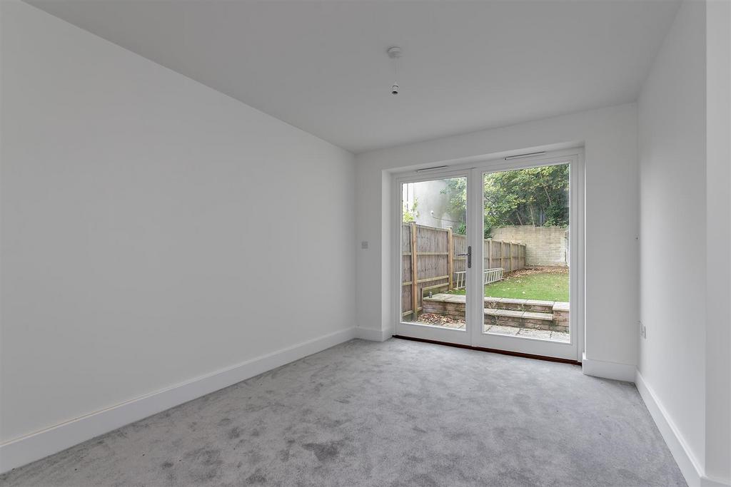 14 Abbott John Mews-8.jpg