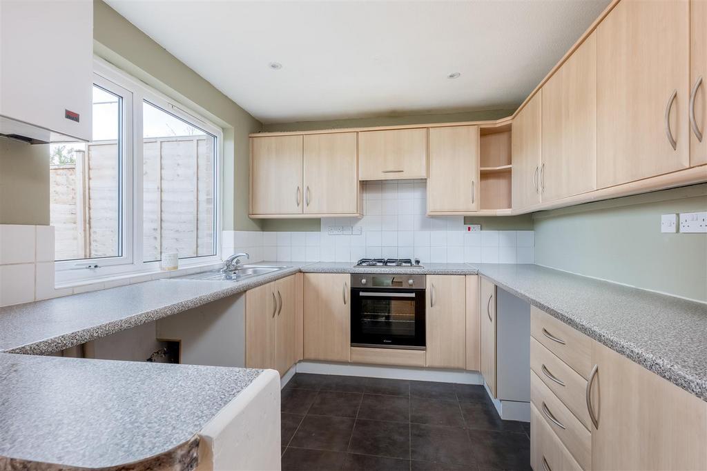 7 Woodfield Drive-5.jpg