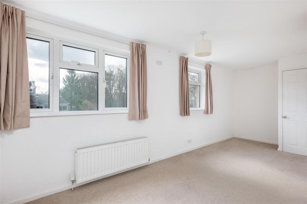 7 Woodfield Drive-7.jpg