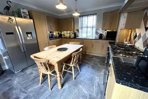 4 bedroom detached house for sale, The Green, Scotter, Gainsborough