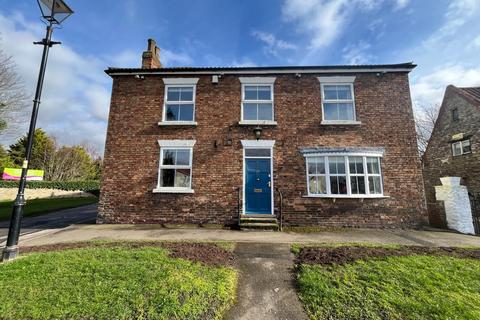 4 bedroom detached house for sale, The Green, Scotter, Gainsborough